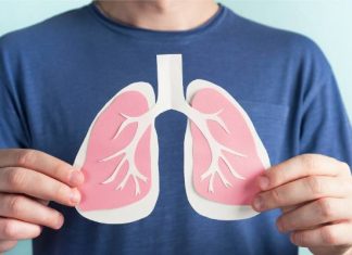 Po czym poznać, że płuca chorują? Zwróć uwagę na: kaszel, chrypkę i duszność. Te objawy mogą oznaczać astmę, POChP, gruźlicę lub raka płuc