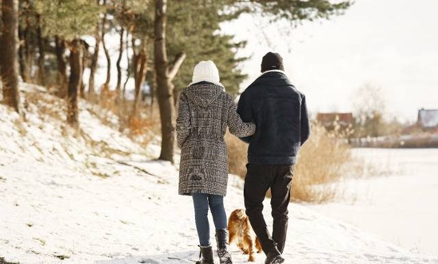 Chcesz spalić więcej kalorii? Naukowcy przedstawiają metodę, dzięki której możesz szybciej schudnąć. Chodzi o sposób… chodzenia