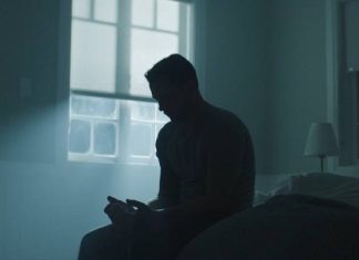 Masz kiepski nastrój? Sięgnij po telefon. Polska aplikacja MoodMon pomoże w leczeniu depresji i choroby afektywnej dwubiegunowej