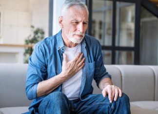 Woda w płucach jest potrzebna, ale nie w takiej ilości. Skąd się bierze nadmiar płynu w opłucnej i jak pozbyć się wody w płucach?