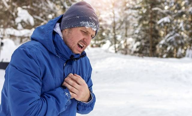 W czasie mrozów wzrasta ryzyko śmierci z powodu chorób krążenia. Badania potwierdzają, że niska temperatura jest niebezpieczna dla serca