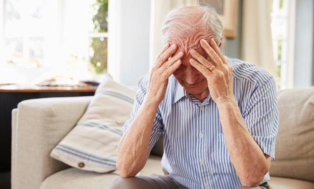 Cichy udar często nie daje objawów lub można je przeoczyć. Jak je rozpoznać? Sprawdź, komu najbardziej zagraża niemy zawał mózgu