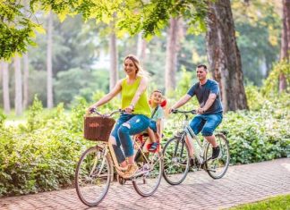 Pozytywne efekty już po godzinie. Chcesz schudnąć i żyć dłużej? Wsiadaj na rower. Oto 9 korzyści zdrowotnych z jazdy na rowerze