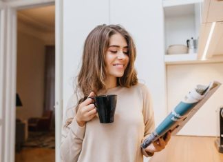 Co powinno się pić rano na czczo, żeby mieć energię i lepsze trawienie? Wypróbuj te napoje, a poprawisz trawienie i poczujesz się lekko