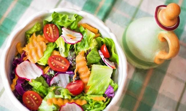 Podwyższone trójglicerydy? Tak je obniżysz! Przykładowy jadłospis na wysokie triglicerydy