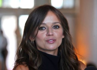 Nie lekceważ zmęczenia i bólu brzucha! Jak rak trzustki, który zabił Annę Przybylską, naśladuje inne choroby?