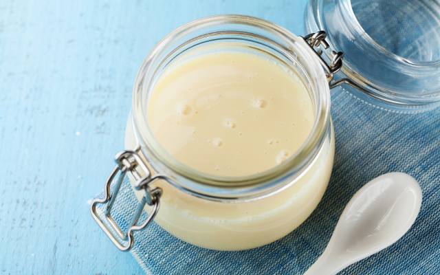 Przypomina smak dzieciństwa. Zwalczy ból gardła, chrypkę i kaszel