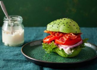 Co jeść zamiast chleba i bułek? Te zamienniki pieczywa pomogą ci oszczędzać setki kalorii i chudnąć. Są pyszne i zdrowe