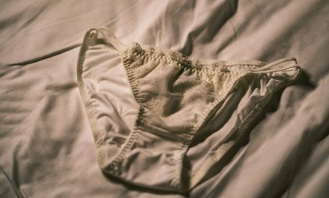 Ile dni można chodzić w tych samych majtkach? Jest różnica między kobietami a mężczyznami