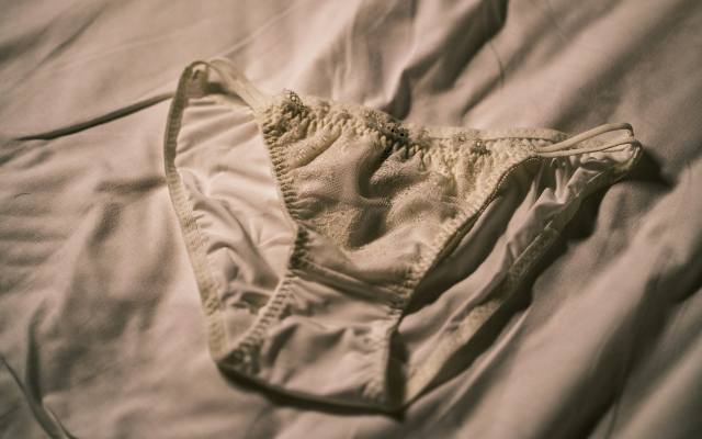 Ile dni można chodzić w tych samych majtkach? Jest różnica między kobietami a mężczyznami