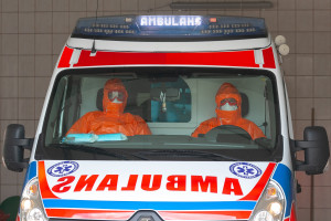 Leki nie działają, wymykają się spod kontroli. Liczba zakażeń drastycznie rośnie