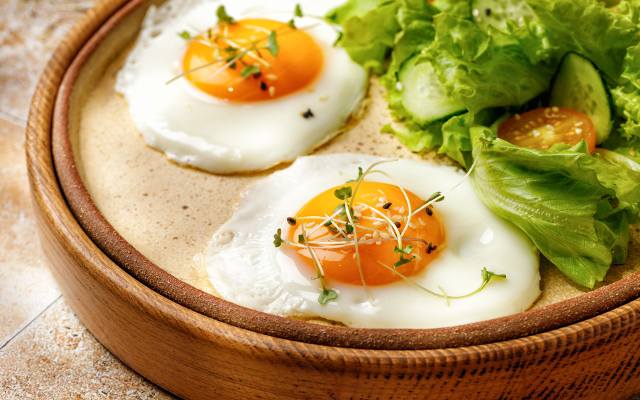 Sadzone, jajecznica czy na miękko? Ten sposób przygotowania jest najlepszy dla twojego zdrowia i sylwetki