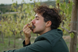 Dewastują jelita, a i tak jemy bez opamiętania. Badacze podnieśli alarm