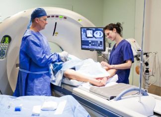 Rezonans magnetyczny – jak się przygotować do badania? Przebieg i przeciwskazania do wykonania badania MRI