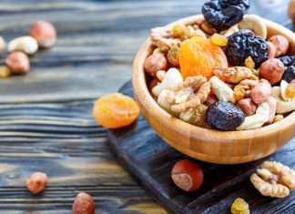 Bakalie – pyszne i kaloryczne. Suszone owoce mają mnóstwo zalet, ale nie można jeść ich bez umiaru. Kto nie powinien ich jeść?