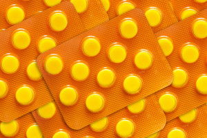 Tego nikt się nie spodziewał. Badanie: popularna witamina sprzyja nowotworom