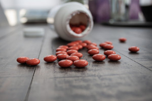 Rośnie popularność nowego suplementu. Może „podziurawić” jelita