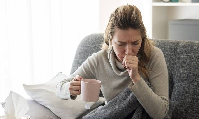 Zioła na smog. Oczyszczają zatoki, płuca i oskrzela. Łagodzą kaszel i duszności, pomogą przy alergiach i infekcjach