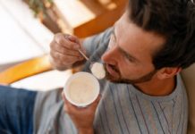 Pora śniadania ma znaczenie. 20 lat badań potwierdziło najgorsze obawy