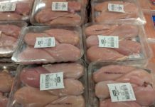 Przebadali popularne mięso. Skażona ponad połowa filetów