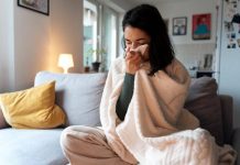 Grypa czy przeziębienie? Rodzaj infekcji infekcji poznasz po objawach. Czas rozwoju i przebieg tych chorób