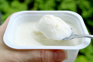 Masowe wycofanie jogurtu. Wydano pilne ostrzeżenie