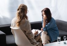 Co czwarty Polak z objawami. Decydująca rola doświadczeń z dzieciństwa