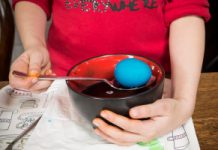 To najgorsze barwniki do jajek. Wyniki testu: szkodliwe substancje, szczególnie dla dzieci