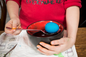 To najgorsze barwniki do jajek. Wyniki testu: szkodliwe substancje, szczególnie dla dzieci