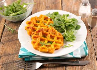 Fit gofry to przepyszny zamiennik tradycyjnego deseru. Przepisy na gofry w wersji wegańskiej, bezglutenowej, wytrawnej i dla dzieci