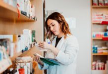 Ważny lek dla seniorów poza listą. Ministerstwo Zdrowia: 13 alternatyw