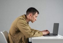 Tak będziemy wyglądać za 1000 lat. Człowiek przyszłości ma dodatkowy narząd