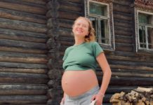 8,5 mln w wieku rozrodczym. Jest nowy plan rządu, by Polki rodziły dzieci