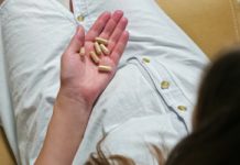 Miały odchudzać, a uszkadzają wątrobę. Polacy biorą na potęgę