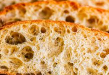 Dziurawi jelita, przerywa barierę ochronną. Bez skrupułów dodawany na potęgę