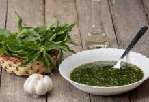 Wyjątkowa moc pokrzywy. Zobacz, jak wykorzystać ten zielony chwast dla zdrowia. Wypróbuj przepisy