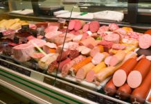 Tę wędlinę z Biedronki radzi omijać z daleka. „Nawet nie wiem, jak to nazwać”