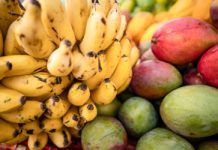 Banan, winogrona i mango. Nie każdy może zajadać bez ograniczeń