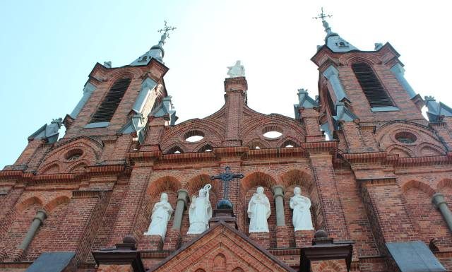 Wycieczka po najlepszych atrakcjach Ciechocinka. Gotowe pomysły na weekend w kultowym uzdrowisku