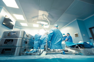 Robot wkracza na blok operacyjny w Płocku. Od lipca pomoże w zabiegach endoprotezoplastyki kolana