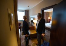 Czujesz ten zapach w hotelu? Natychmiast z niego uciekaj
