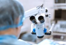 „Działa jak nawigacja samochodowa”. Neurochirurdzy zoperowali glejaka