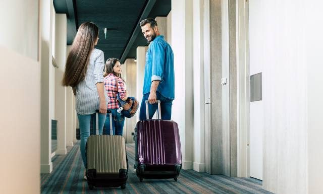 Czym możesz się zarazić w hotelu? Te choroby to niechciane „pamiątki” z urlopu. Na to musisz uważać, aby nie zachorować