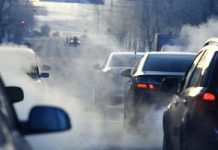 Smog może nasilać reumatoidalne zapalenie stawów. Naukowcy wskazują na pył PM2,5