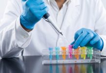 Test genetyczny poprawił przeżycia kobiet z rakiem piersi. Nagroda premiera dla zespołu ze Szczecina