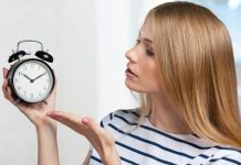 5 sposobów na to, jak przetrwać zmianę czasu na zimowy. Nie pozwól, by zegarek zepsuł ci zdrowie i zszargał nerwy